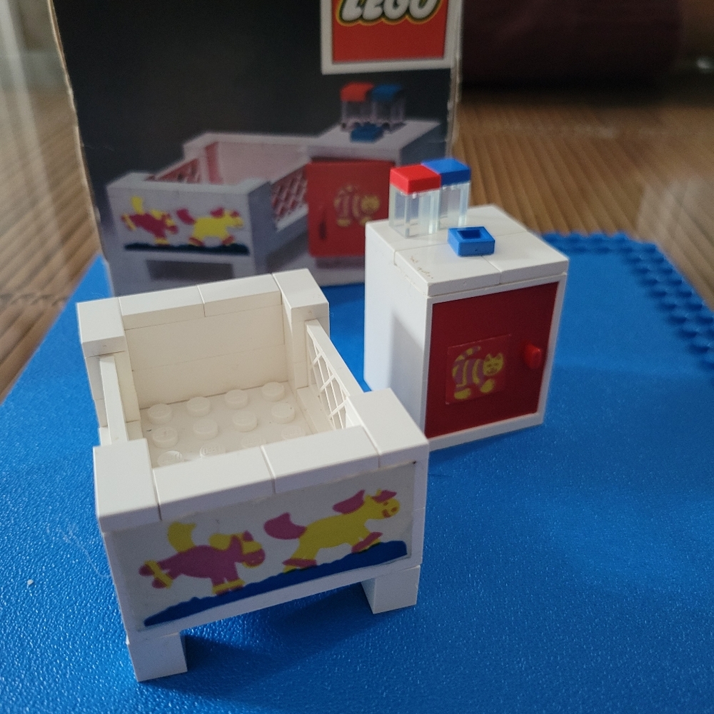 Vintage SYSTEMS Lego Nursery Homemaker set #271
